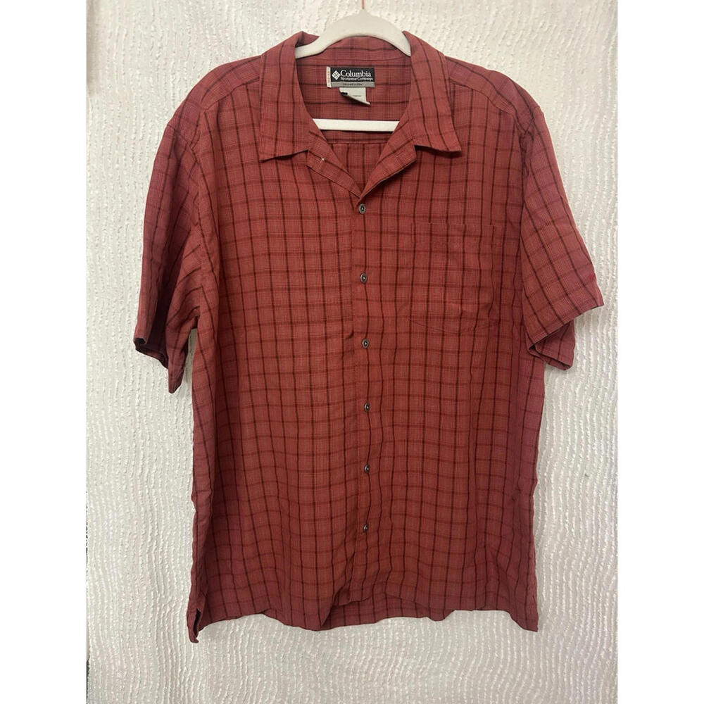 Columbia Red Plaid Short Sleeve Button Down Men’s XL Hiking Outdoor Shirt